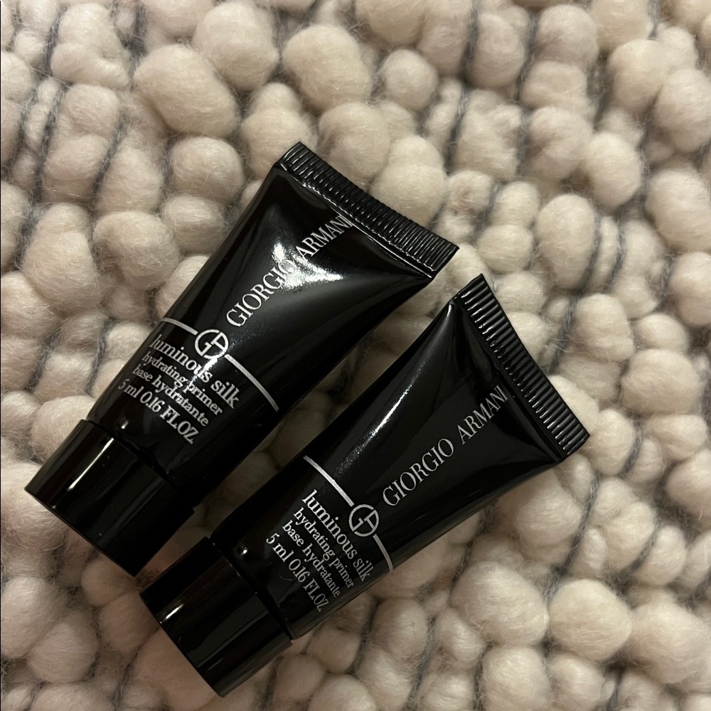 Giorgio Armani Luminous Silk Primer in Black